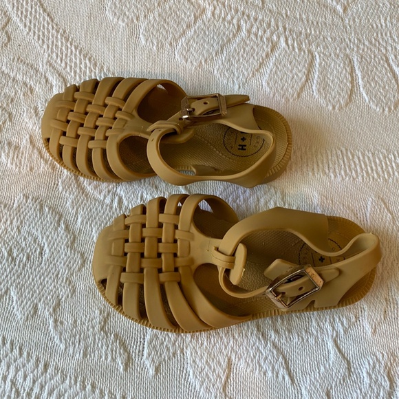 Toddler size 8 Jelly Sandals - Picture 2 of 4